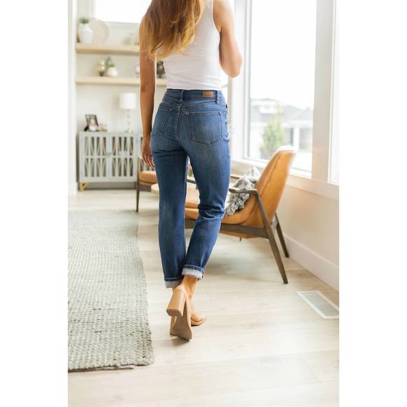 NEW JUDY BLUE high rise button fly distressed boyfriend jeans in dark wash - Picture 4 of 4